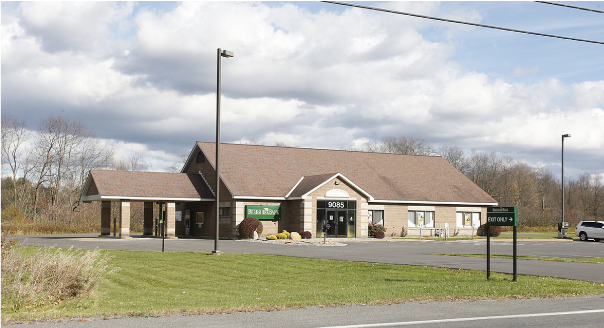 9085 Old River Road, Marcy, New York Pavia Real Estate